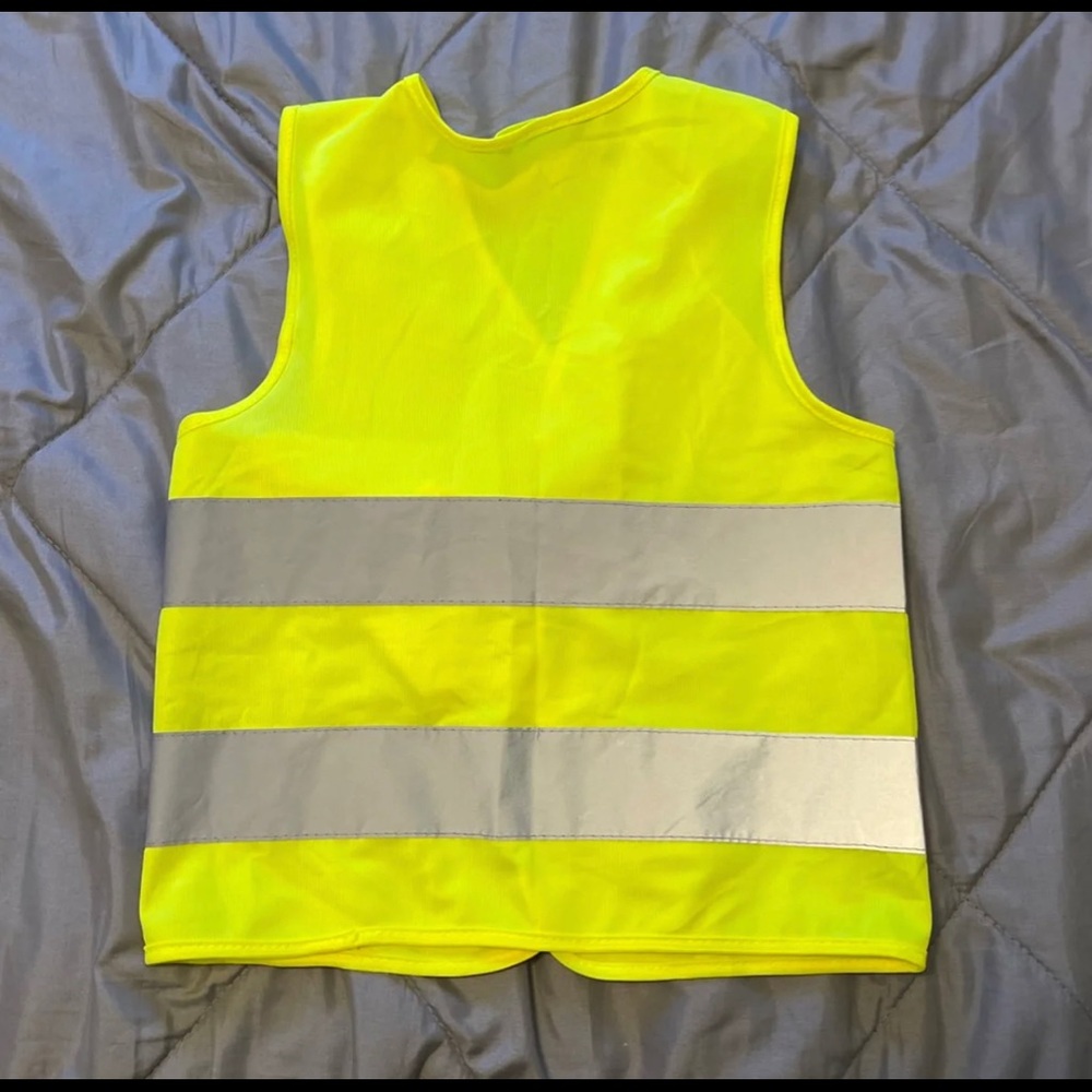 Kids Reflective Vest - Picture 2 of 3